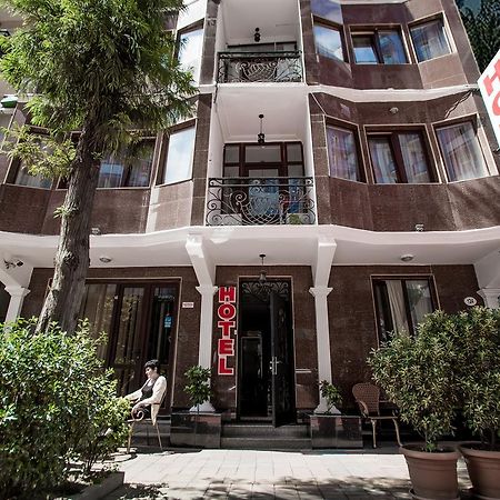Hotel Dadiani Batumi Kültér fotó