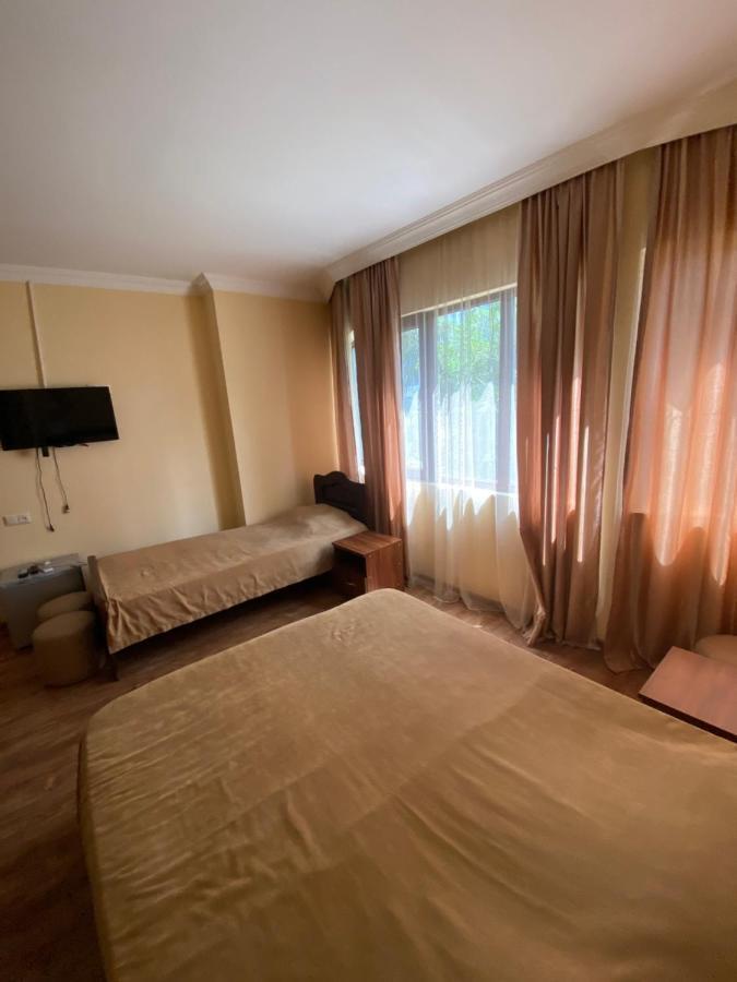 Hotel Dadiani Batumi Kültér fotó