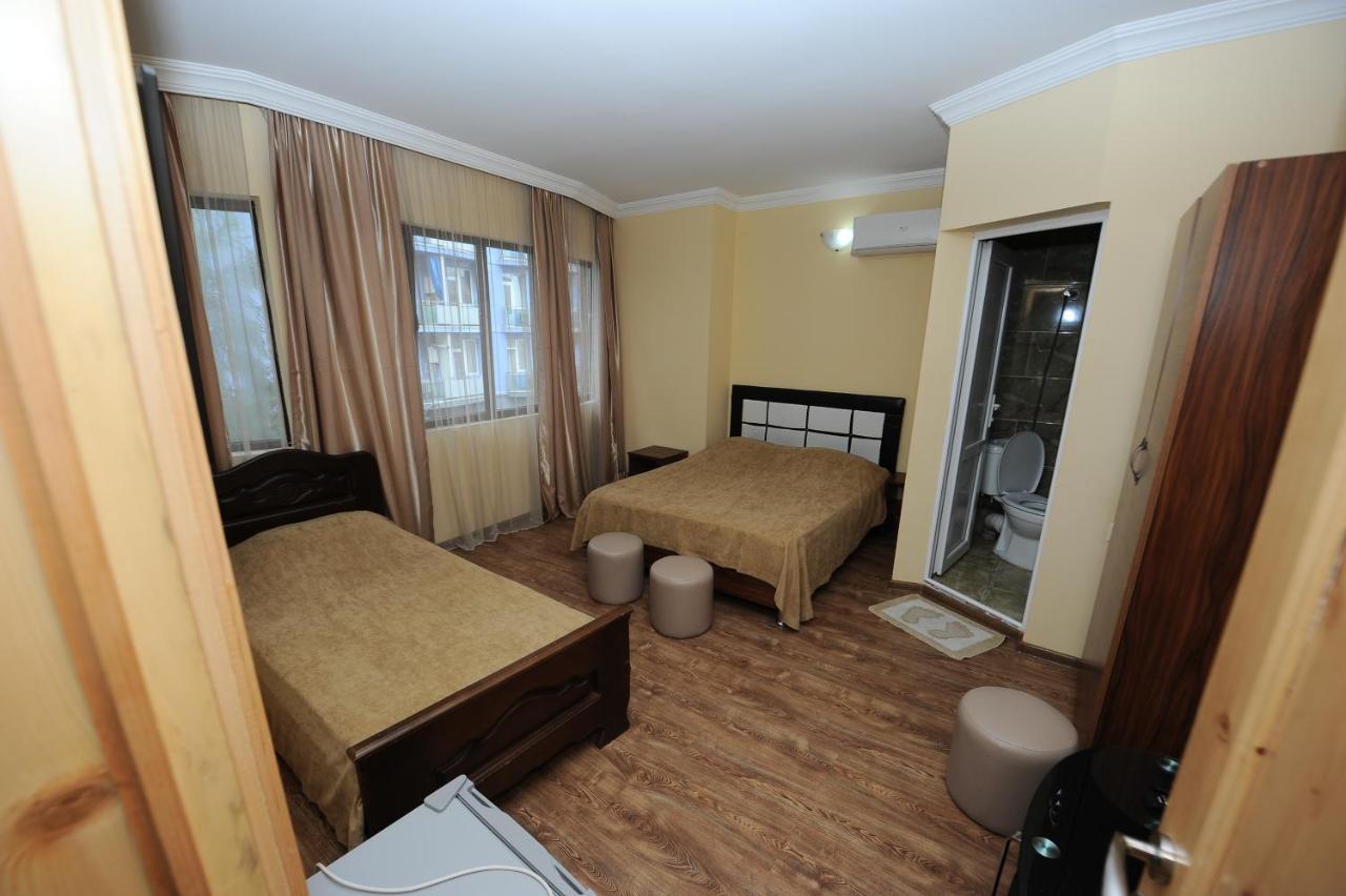 Hotel Dadiani Batumi Kültér fotó