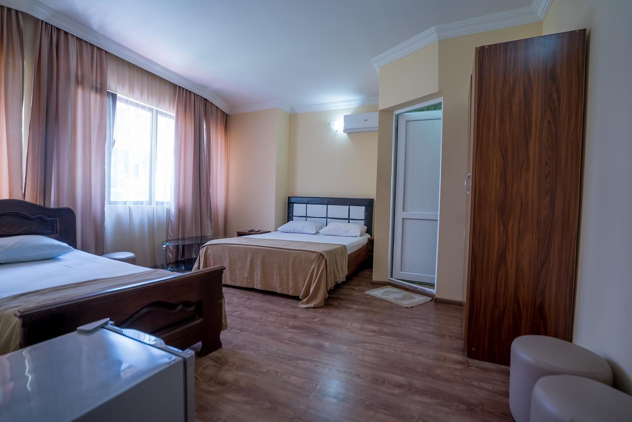 Hotel Dadiani Batumi Kültér fotó